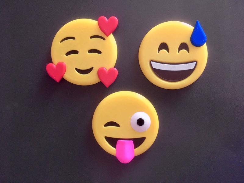 Emoticons for fridge magnets and key chains