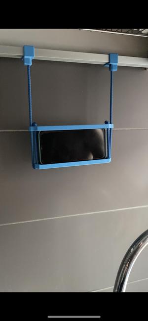 VERTICAL HANGING STAND FOR PHONE