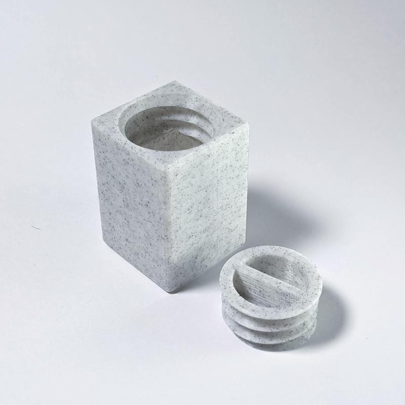 837 Square Flasks