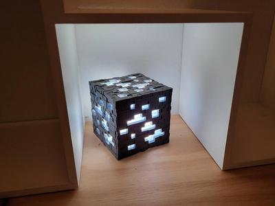 Ore Glow Block – Pixel-Style Night Light
