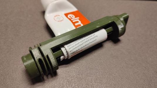Toothpaste Roller with integrated spring