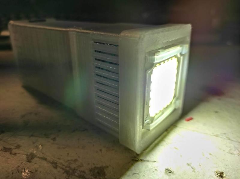 20W flashlight! Cheap, Small, Handheld and Fan Cooled!