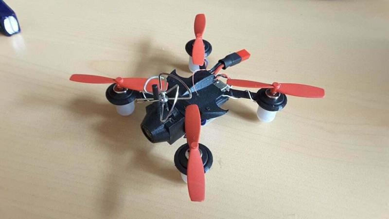 Micro FPV Quad-racer 2S 90mm polycarbonate