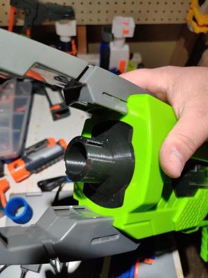 Buzz Bee Ultra Tek Cyclonic Barrel Attachment Point