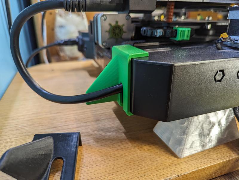 Ender 3 S1 Pro heated bed cable deflector