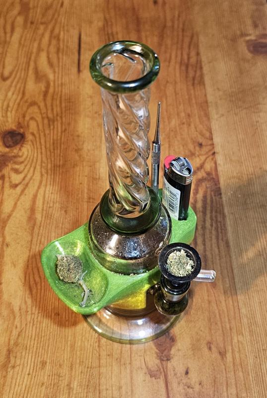 The Bong Buddy v2