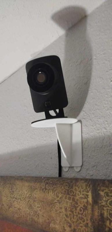 SimpliSafe Indoor Camera wall stand