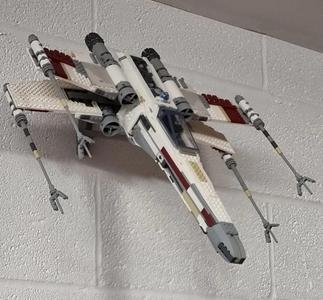 X-Wing 10240 Wall bracket (remix)