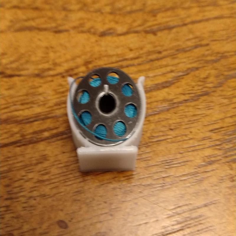 Bobbin clip for M-style bobbins (customizable)