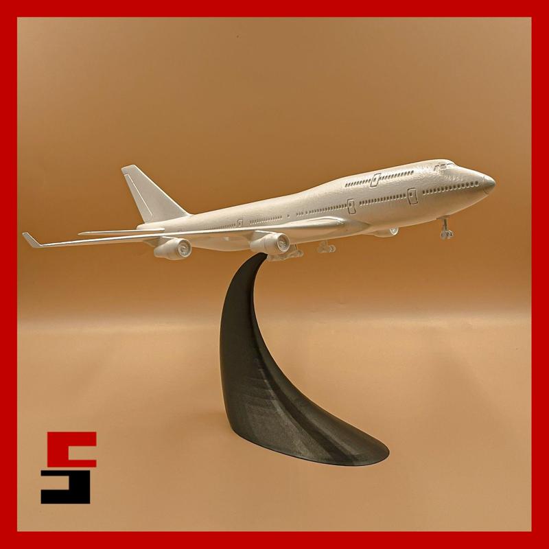 Airplane Boeing 747 - 400 Scale 1/200