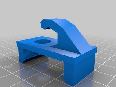 Strong clip-on hook for wire shelves