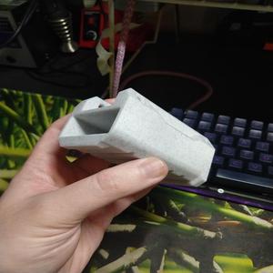 Calburn U - "DonutGrip" horizontal foregrip