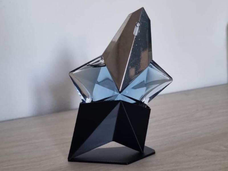 Stand profumo Mugler Angel