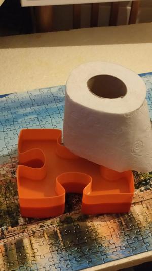 Jigsaw Puzzle piece stacking box