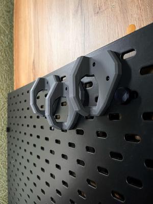 Carabiner hooks for Skadis boards
