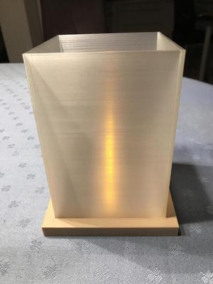 Tischleuchte / table lamp