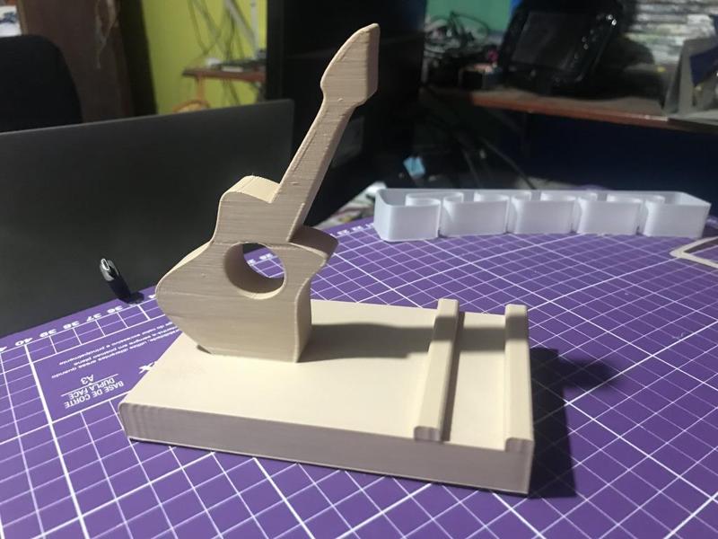 Guitar-style Phone Stand