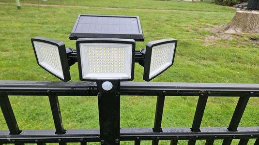 Ultra Aluminum Fence flood light adapter
