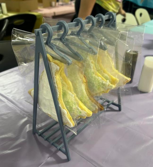 Wedding Cookie Hanger