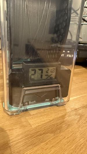 PolyDryer extra desiccant container with moisture meter