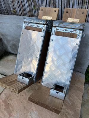 Squirrel feeder chute