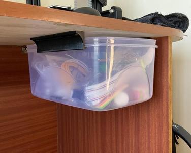 Box drawer hook