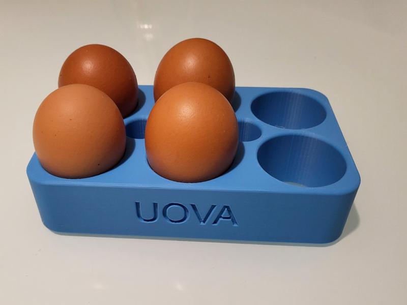 Refrigerator egg holder