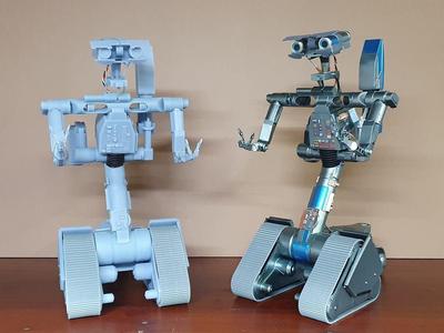 Short Circuit 2 johnny 5 Toy version model