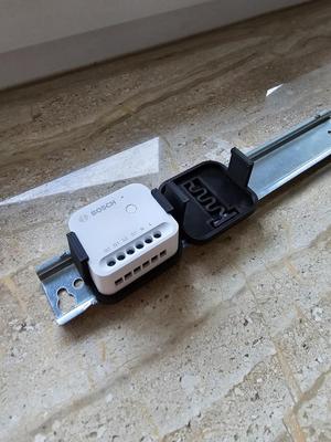 Bosch Smart Home Relais Holder DIN-Rail and Screw