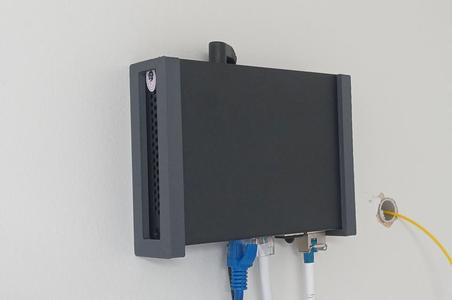 Network switch wall mount bracket (parametrizable)
