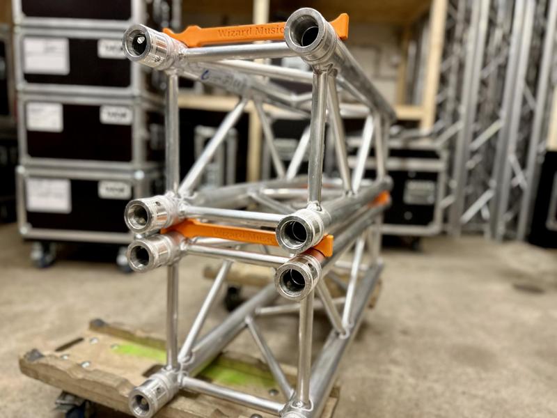 TRUSS STAPELKLOTZ EINFACH F34