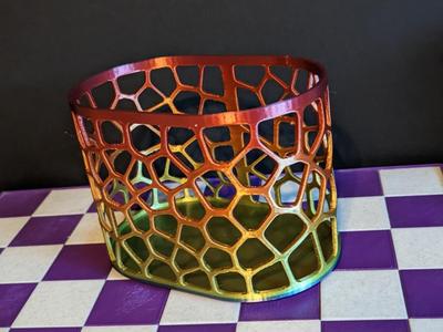 Voronoi container / bottle holder