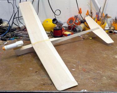 1981 Flagship RC rocket glider