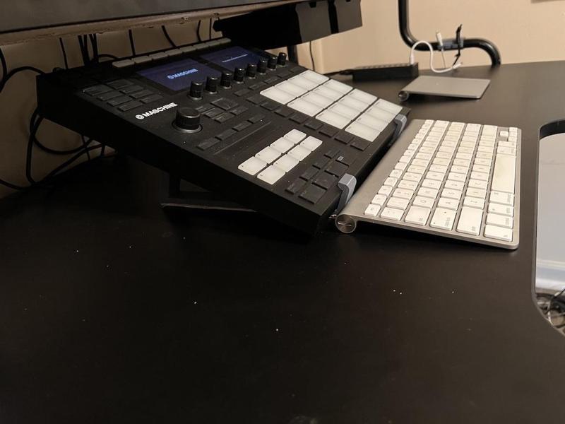 Maschine MK3 Stand