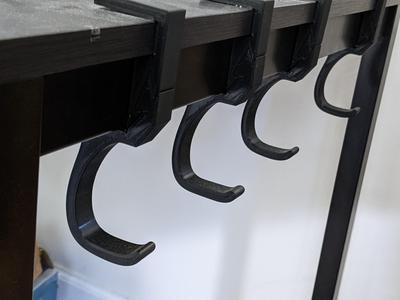 Desk hooks for IKEA TÄRENDÖ table (holds headphones or VR headset)