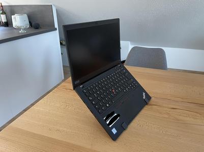 Minimal Laptop Stand