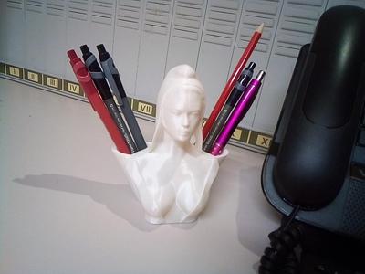 Buste Marianne Porte Stylo
