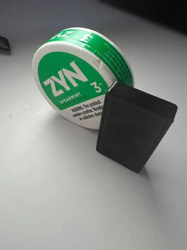 Small Zyn box   