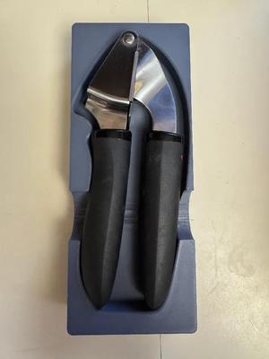 Gridfinity Oxo Garlic Press Holder   