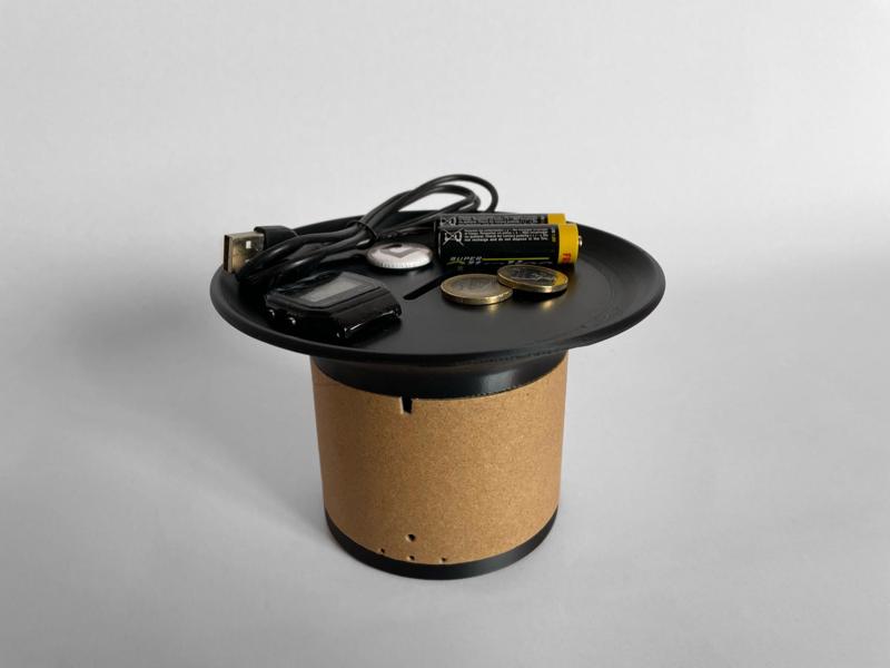 Pigi Bank - Desk Organicer, Cardboard Spools