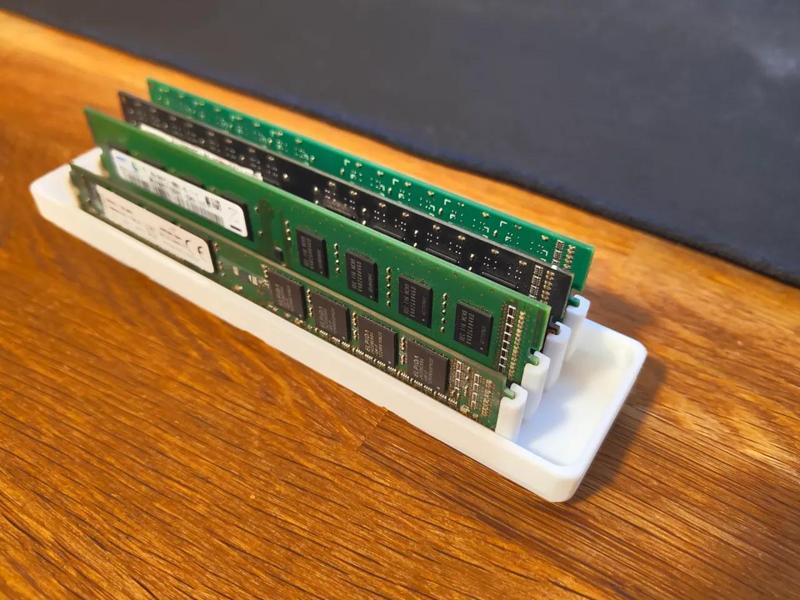 Ram Holder (Gridfinity)   