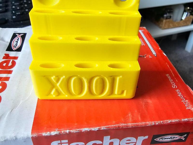 xool tweezer holder.