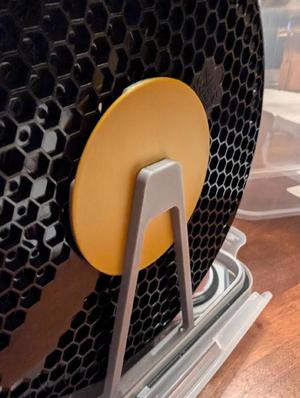 Anti-jam disk for the modular drybox   