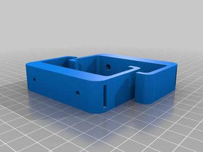 USB hub mount strap