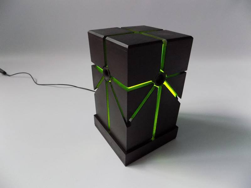 Summoning Core Table lamp