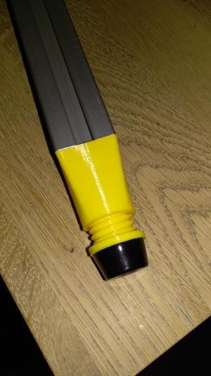Adjustable foot with anti-vibration/slip pad for 3030 profile
