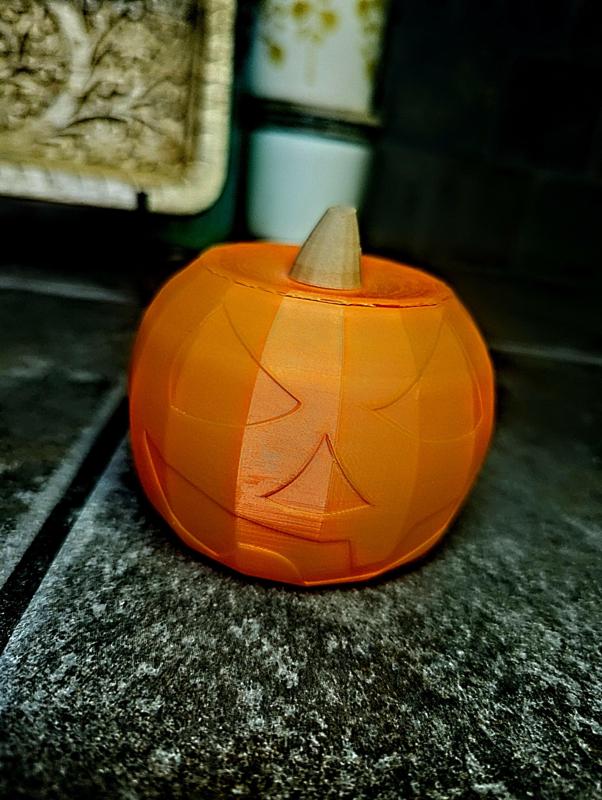 Small Low Poly Pumpkin