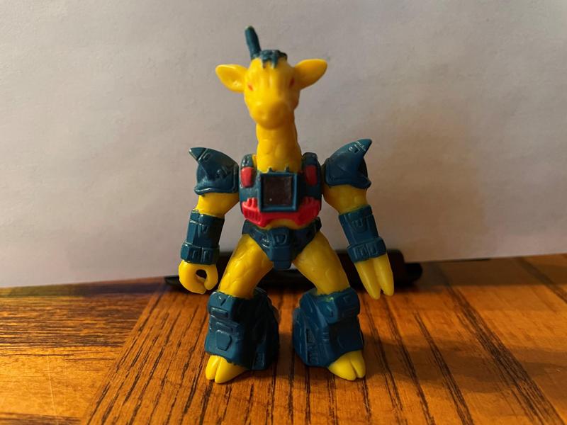 Rubberneck Giraffe Battle Beasts #18
