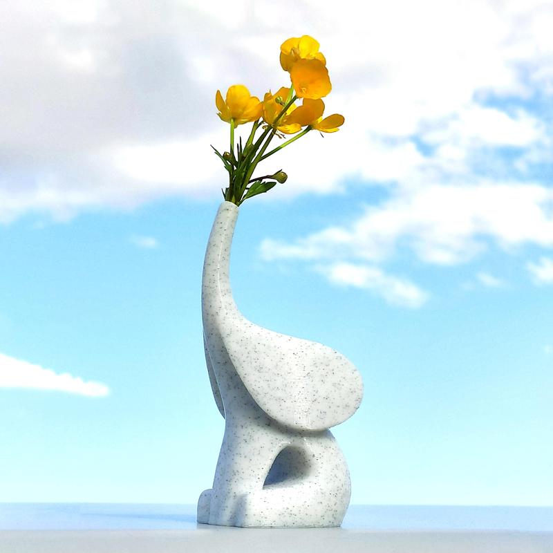 Cute elephant🐘 +  mini vase🌷