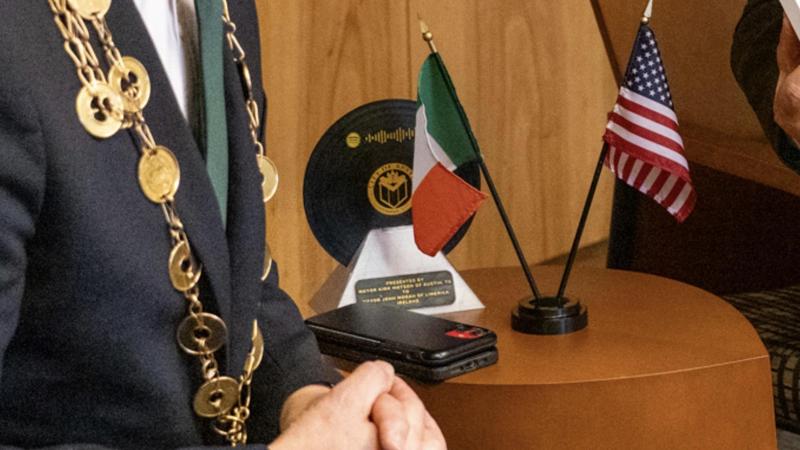 City of Austin Vinyl Record Gift (Spotify Playlist QR)